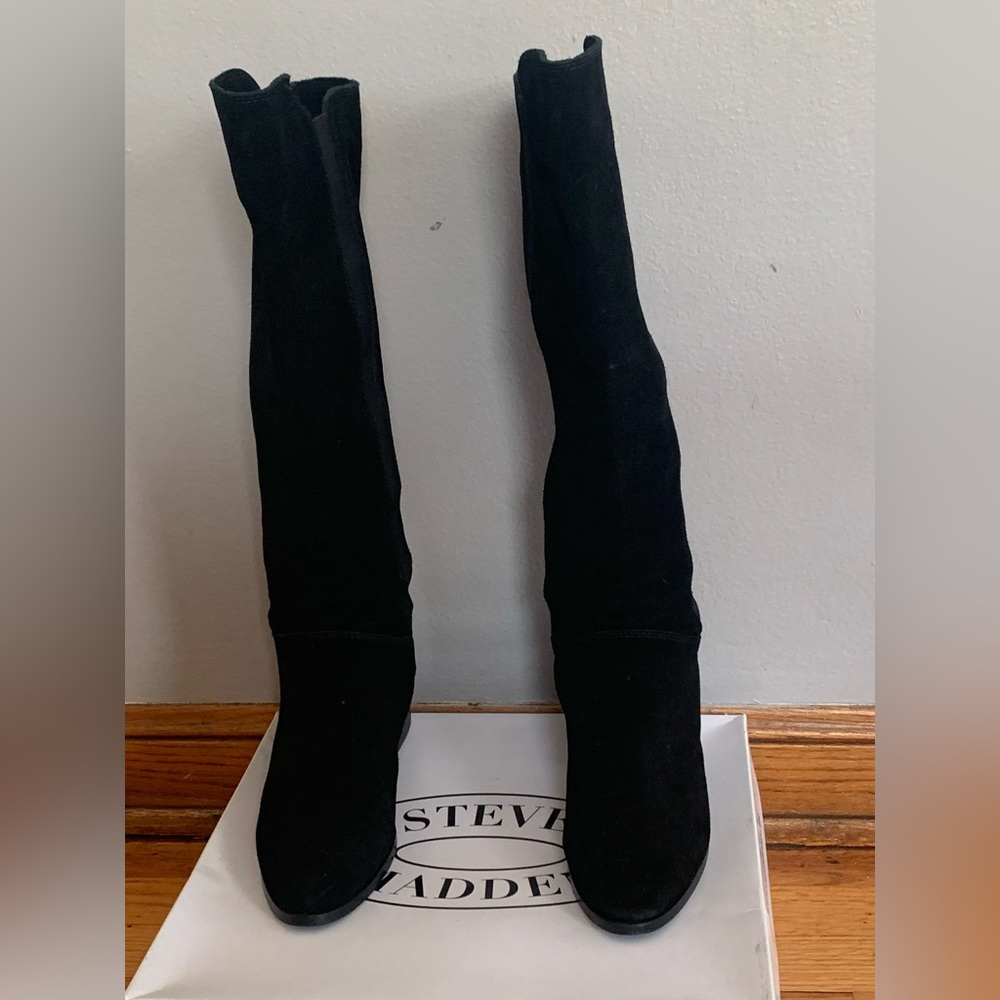 Women’s Steve Madden Knee High Black Suede Boots Size 9